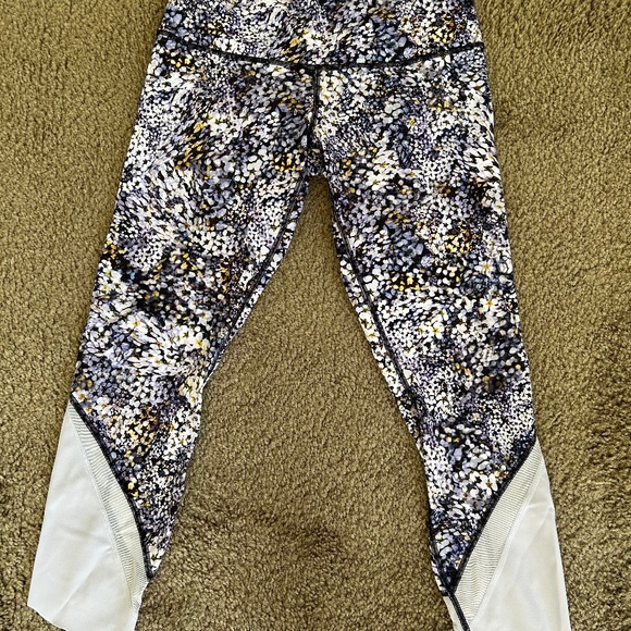 Lululemon Leggings - Picture 1 of 4